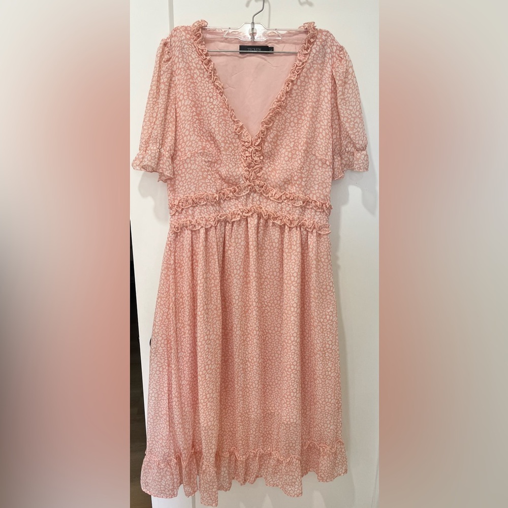 Elegant Pink Floral Midi Dress